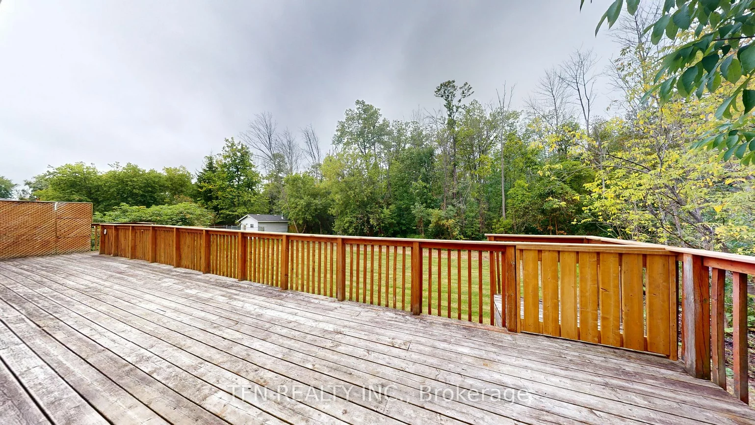 1048 Gilmore Ave, Innisfil