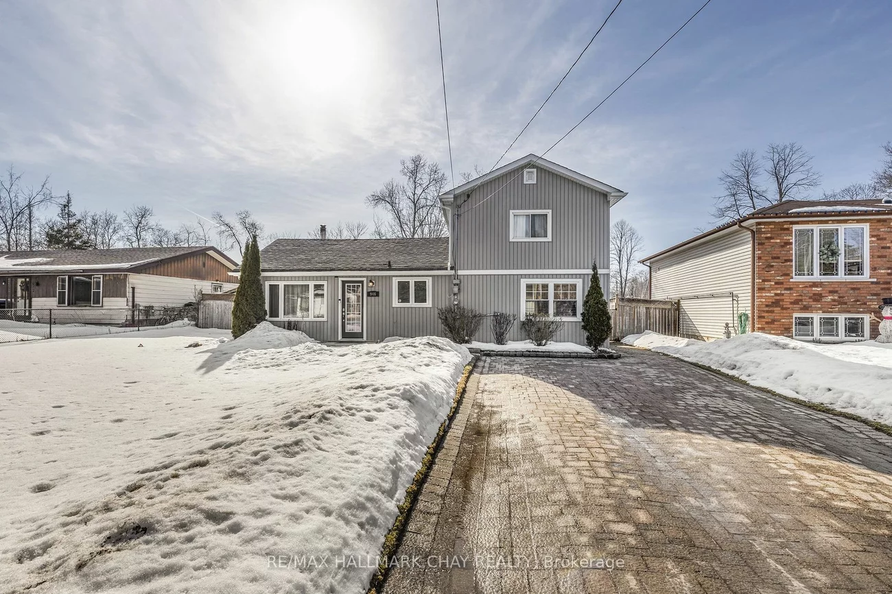 946 Gilmore Ave, Innisfil