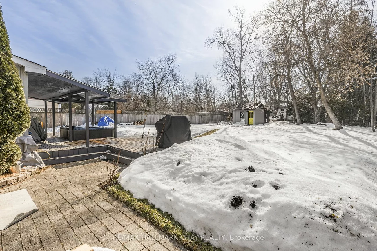 946 Gilmore Ave, Innisfil