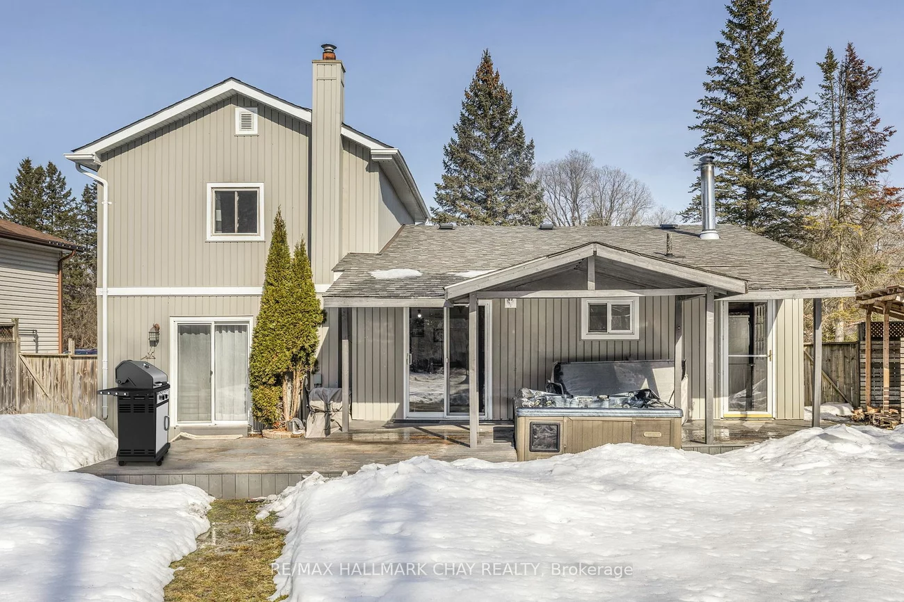 946 Gilmore Ave, Innisfil