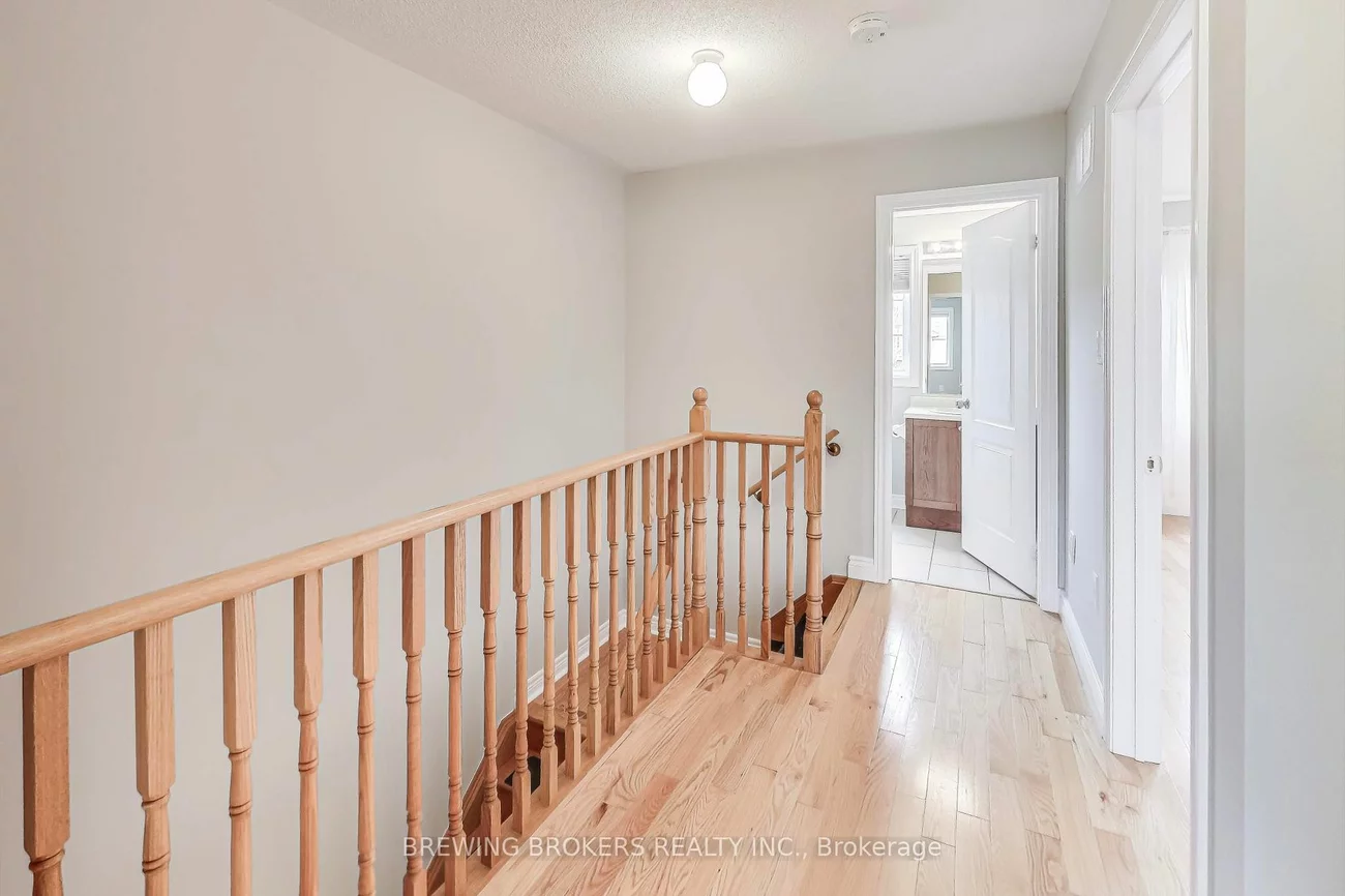 33 Pearcey Cres, Barrie