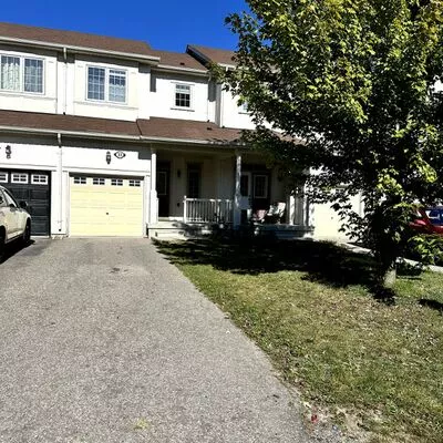 Lease FreeholdAtt/Row/Twnhouse, 33 Pearcey Cres, c West Bayfield, Barrie