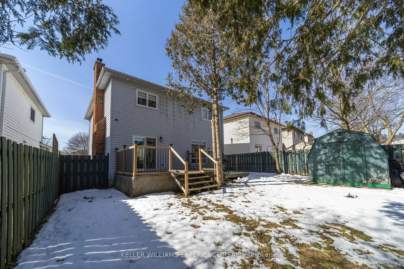 33 Orwell Cres, Barrie