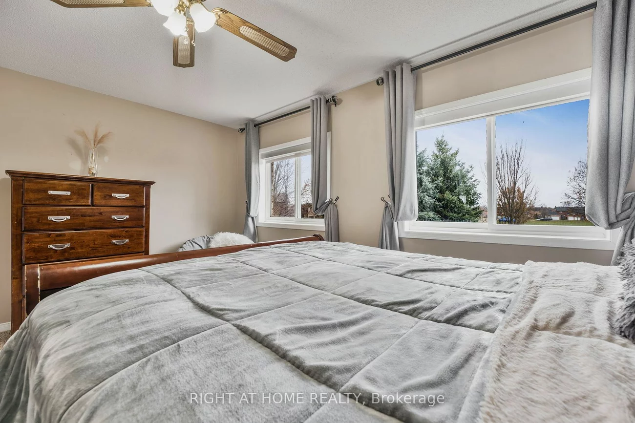 263 DUNSMORE Lane, Barrie