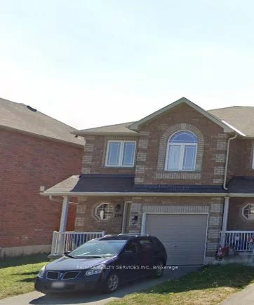 114 Sydenham Wells, Barrie