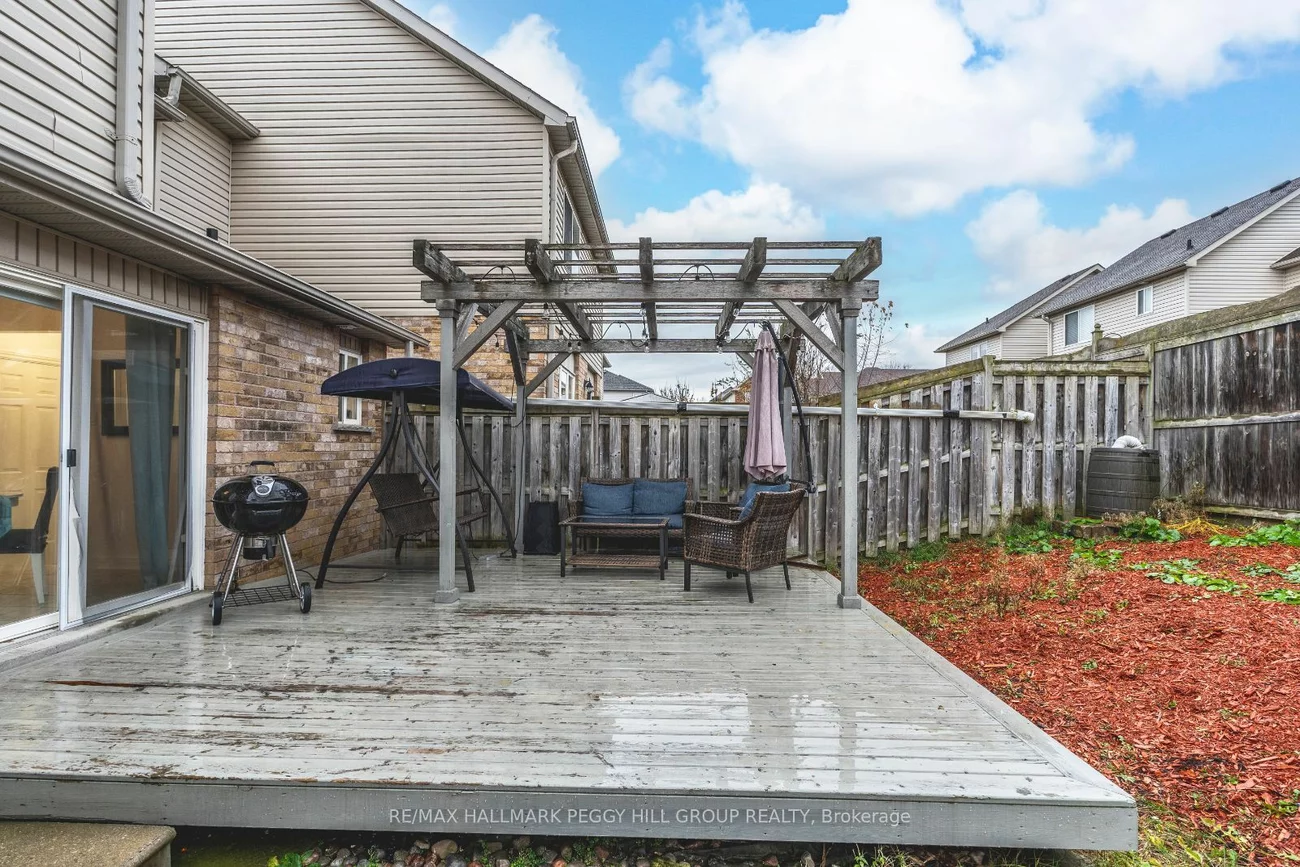 18 Bentley Cres, Barrie