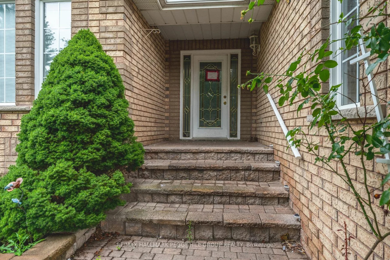 332 Harvie Rd, Barrie