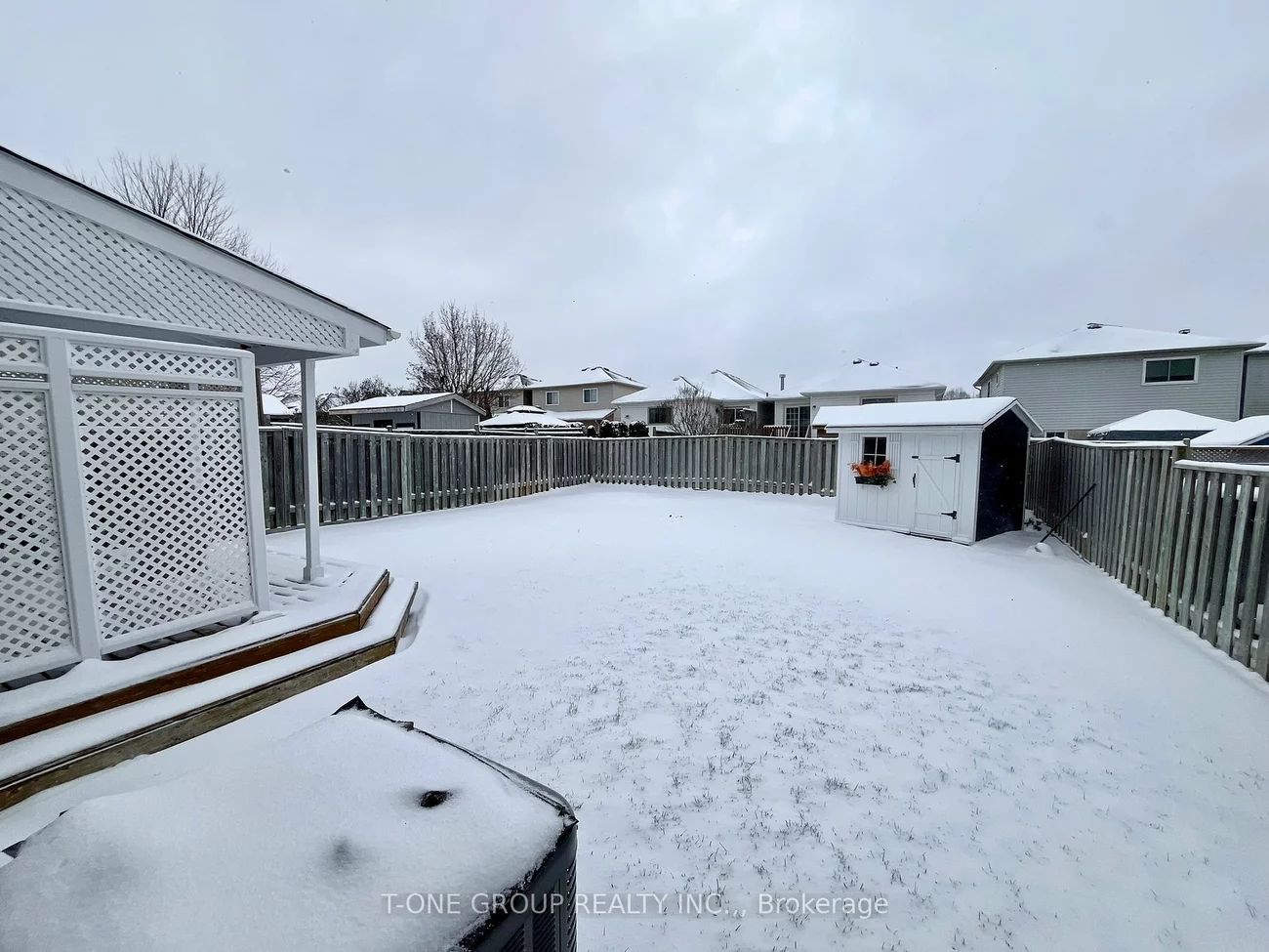 27 Waddington Cres, Barrie