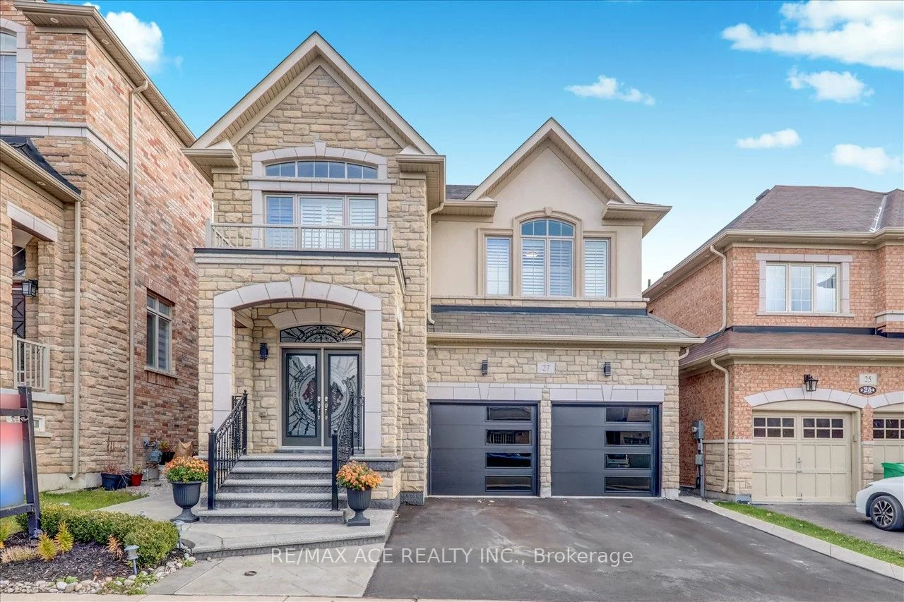 27 Fieldstone Lane Ave, Caledon