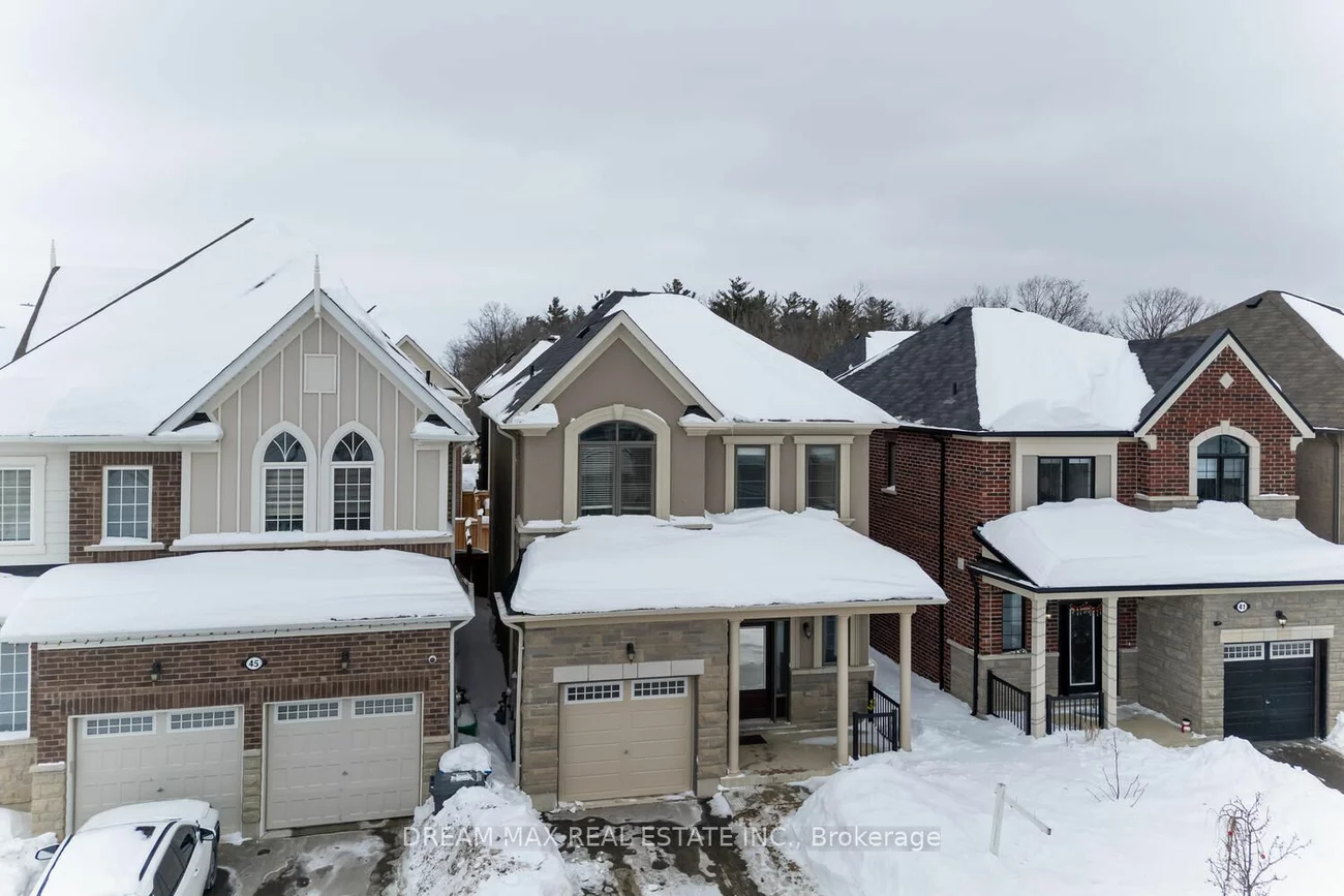 43 Speckled Alder St W, Caledon