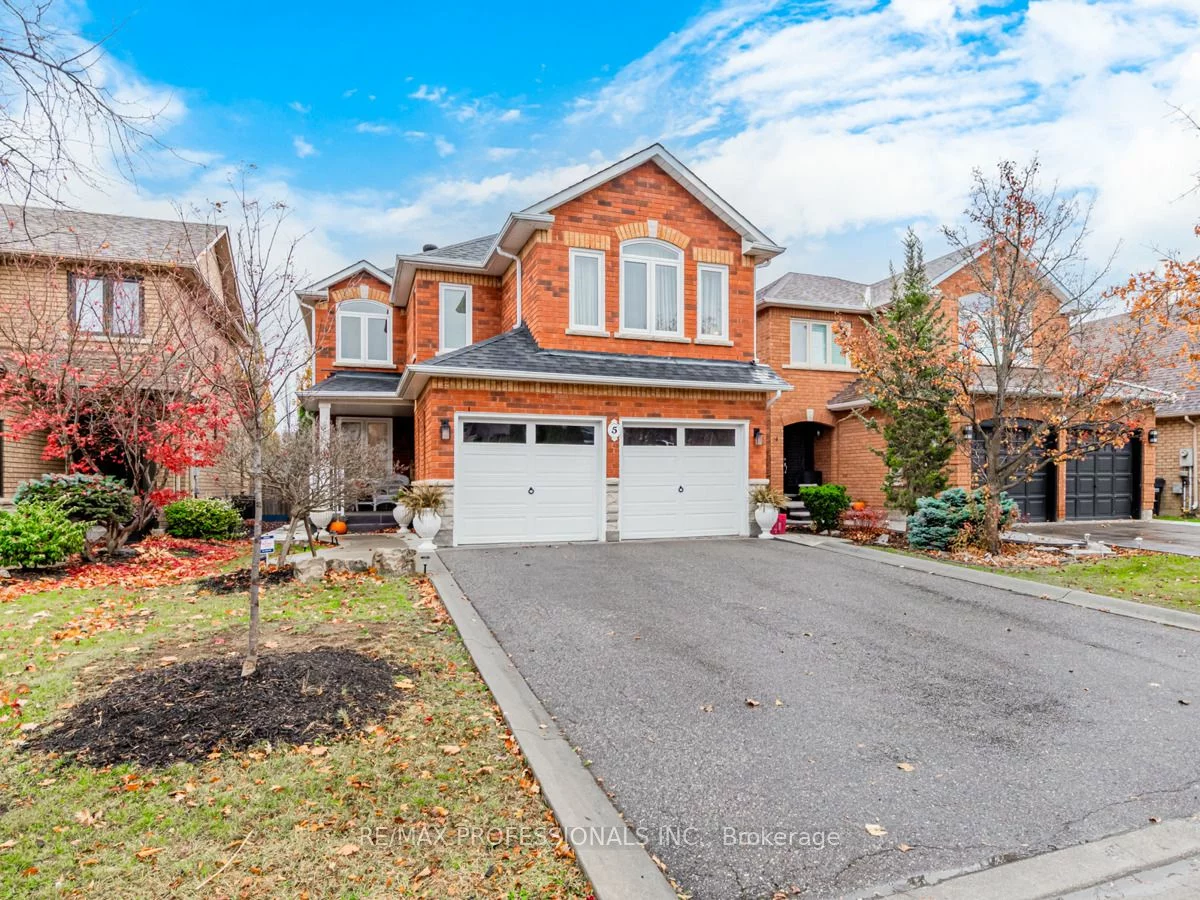 5 Country Stroll Cres, Caledon