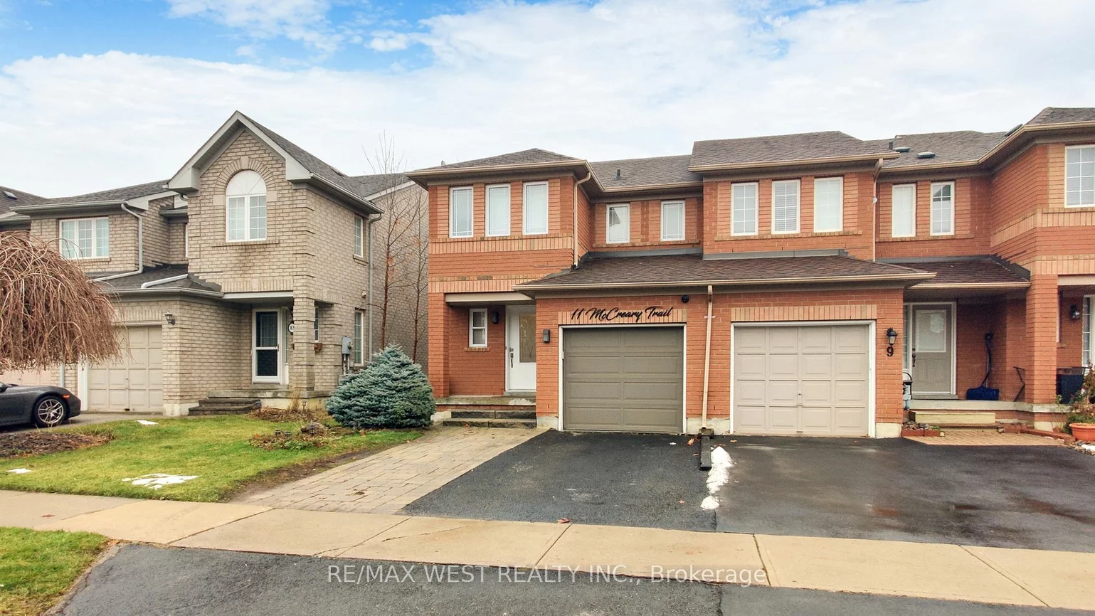 11 McCreary Tr, Caledon