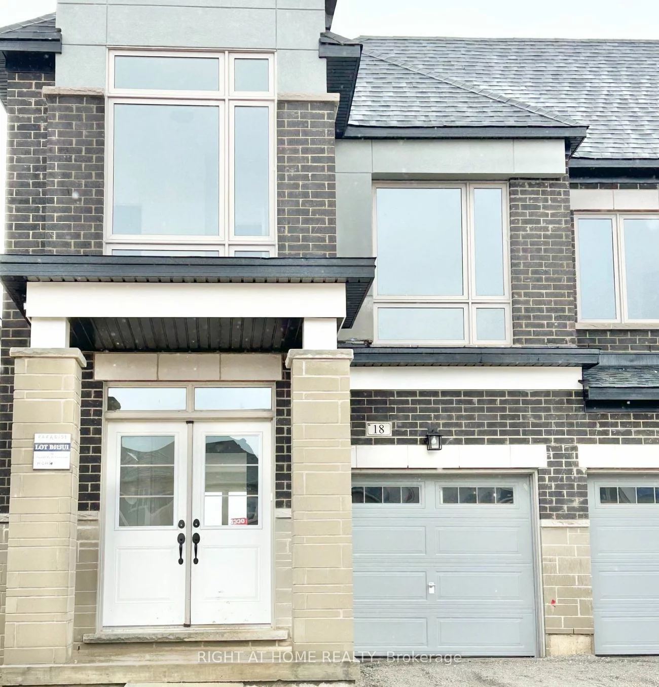 18 Donald Ficht Cres, Brampton