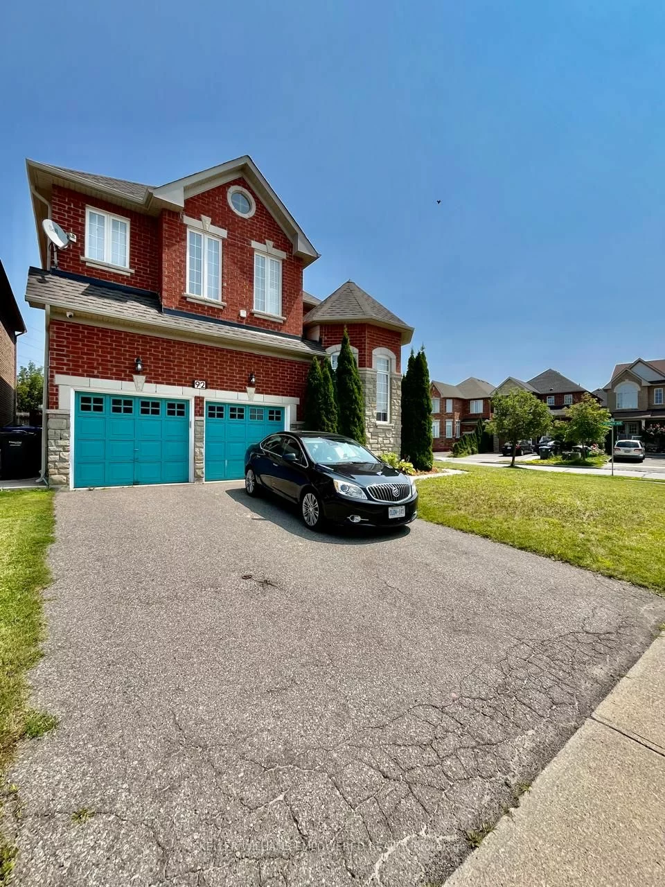 92 Polonia Ave, Brampton