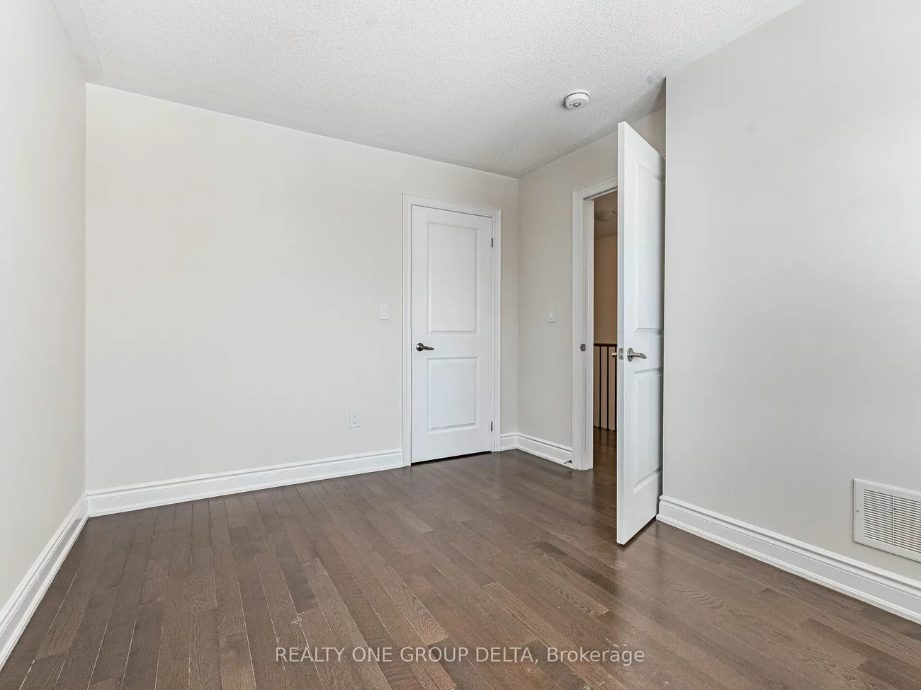 6 Quinton Rdge, Brampton