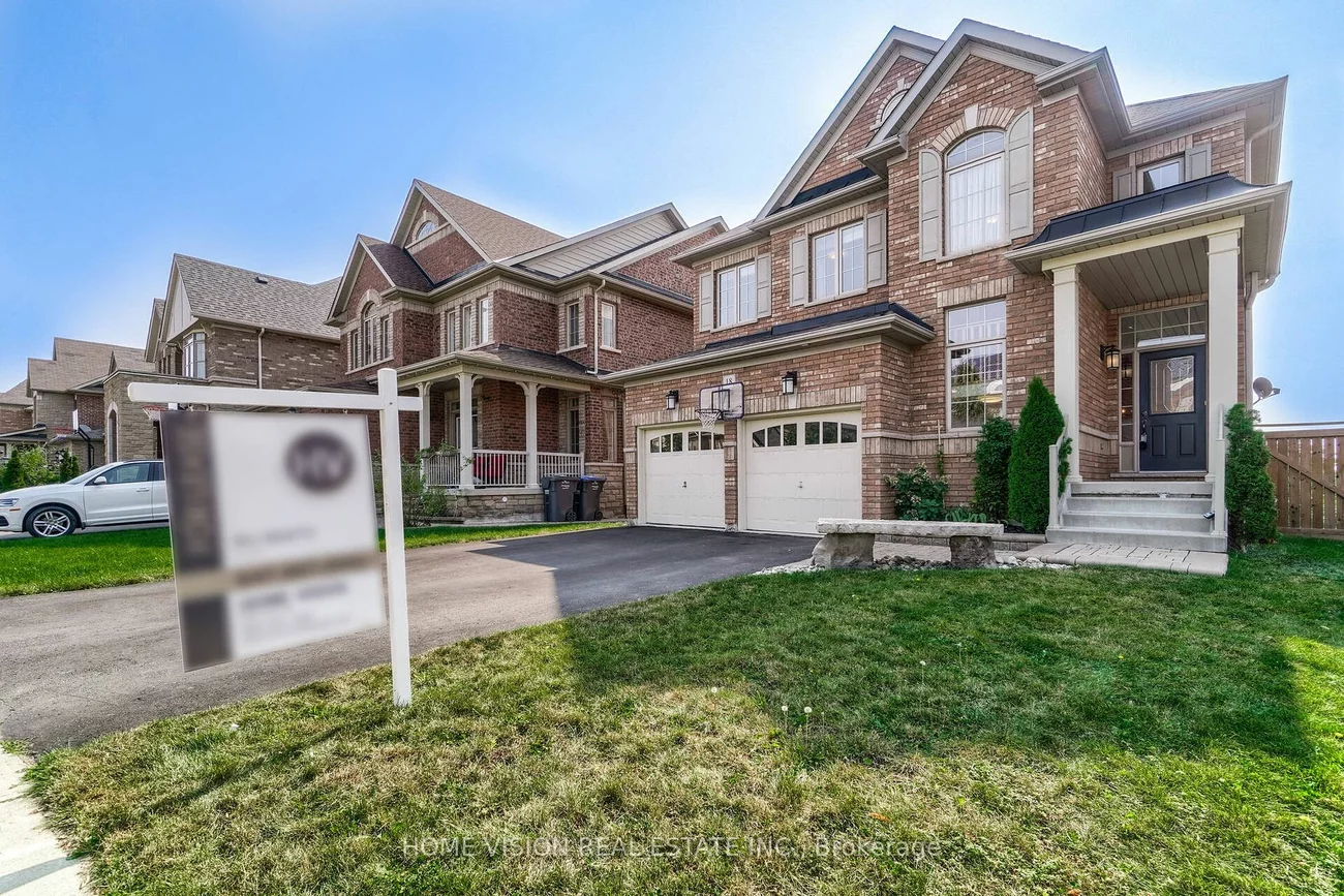 18 Intrigue Tr, Brampton