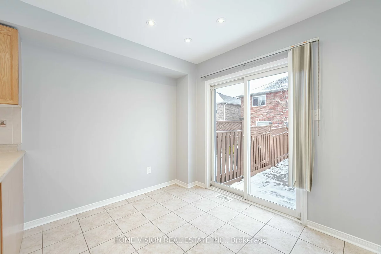 6 Mistdale Cres, Brampton