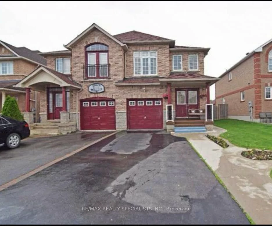 30 Mannel Cres, Brampton