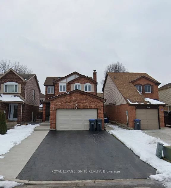 7 Scotia Dr, Brampton