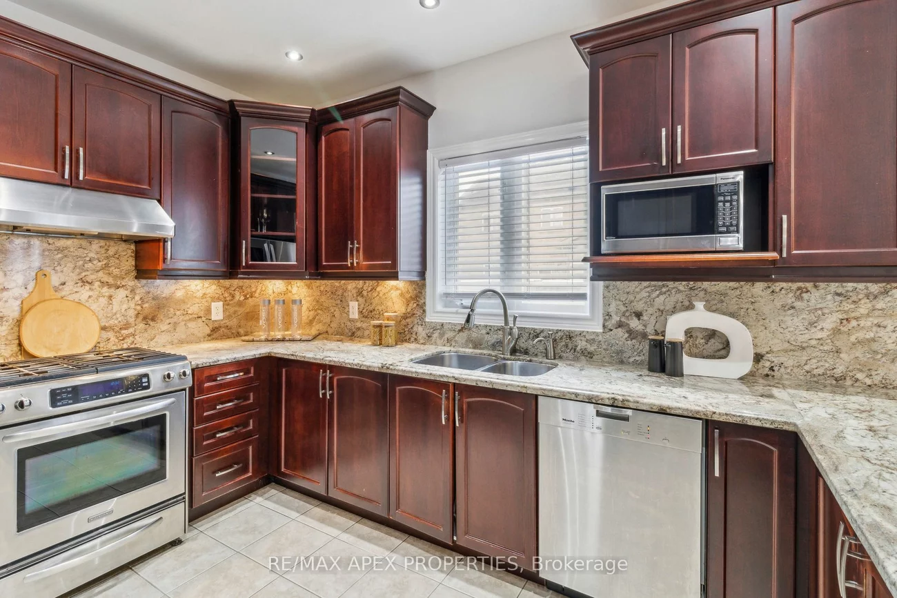 17 Game Creek Cres, Brampton