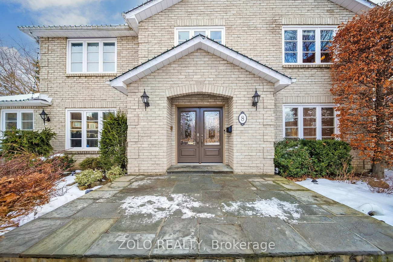 8 Enchanted Crt, Brampton