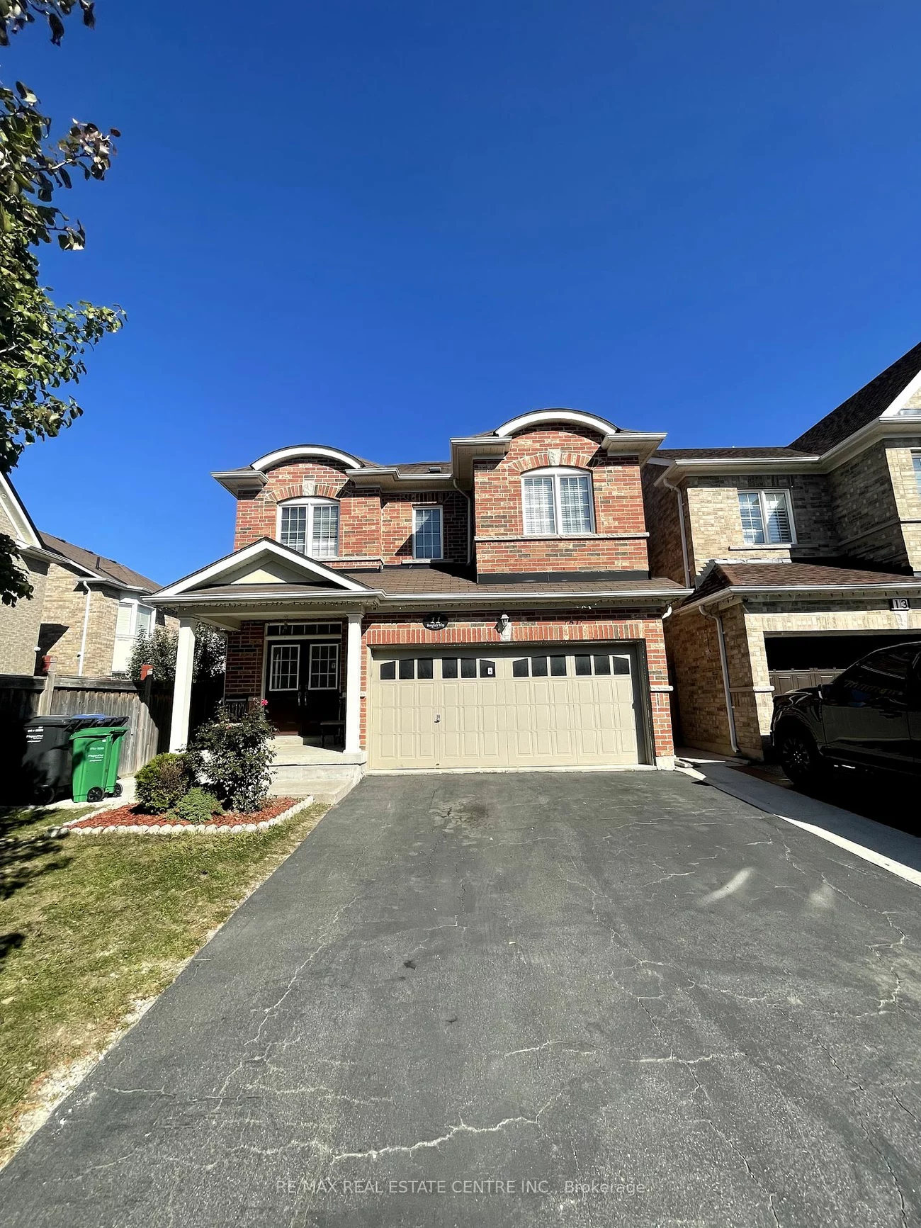 11 Berryfield Way, Brampton