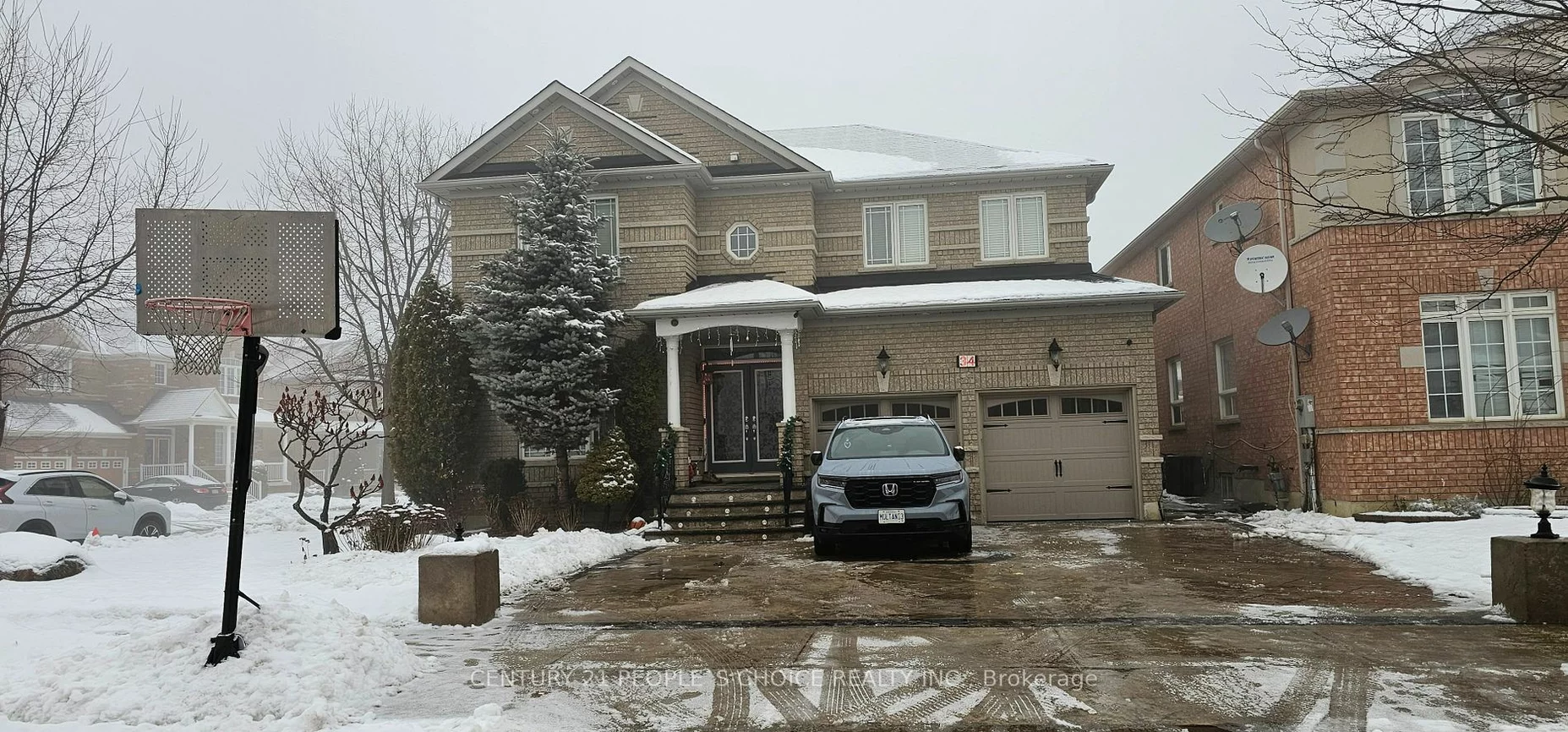 34 Arctic Wolf Rd, Brampton