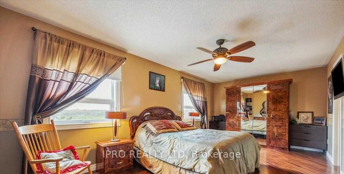 36 Pacific Wind Cres, Brampton