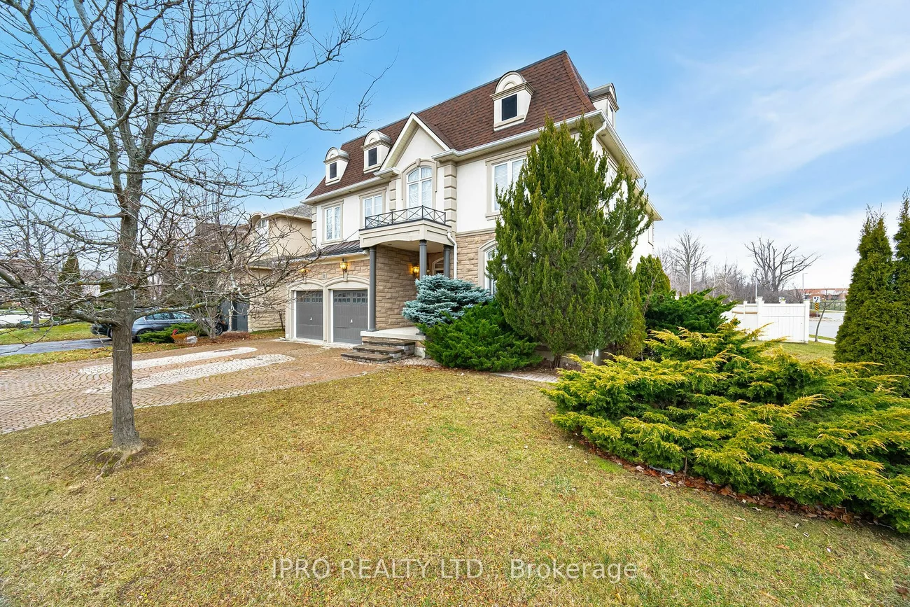 2 Hugo Rd, Brampton