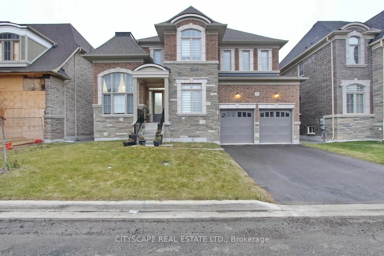 27 Valleywest Rd, Brampton