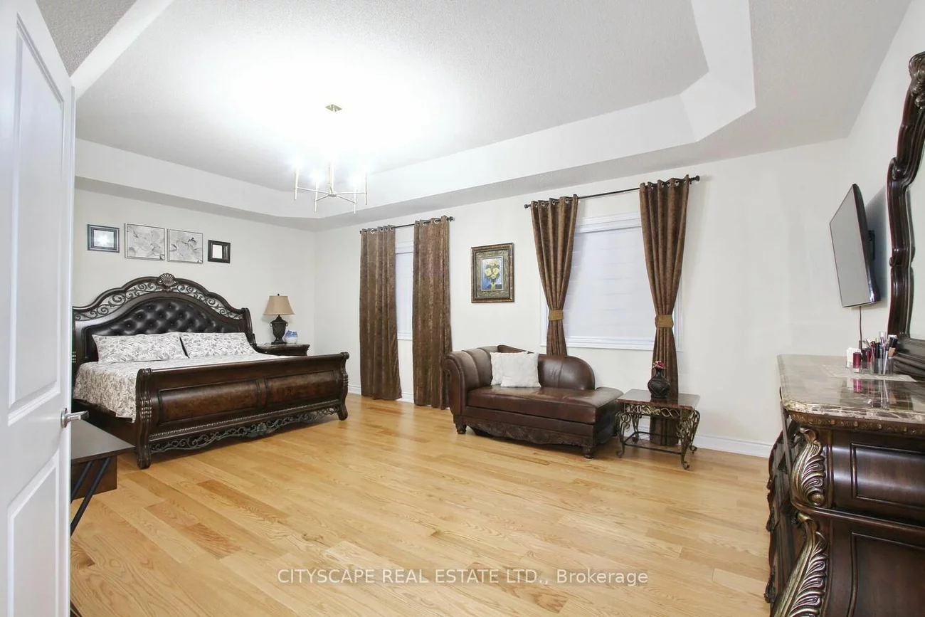 27 Valleywest Rd, Brampton