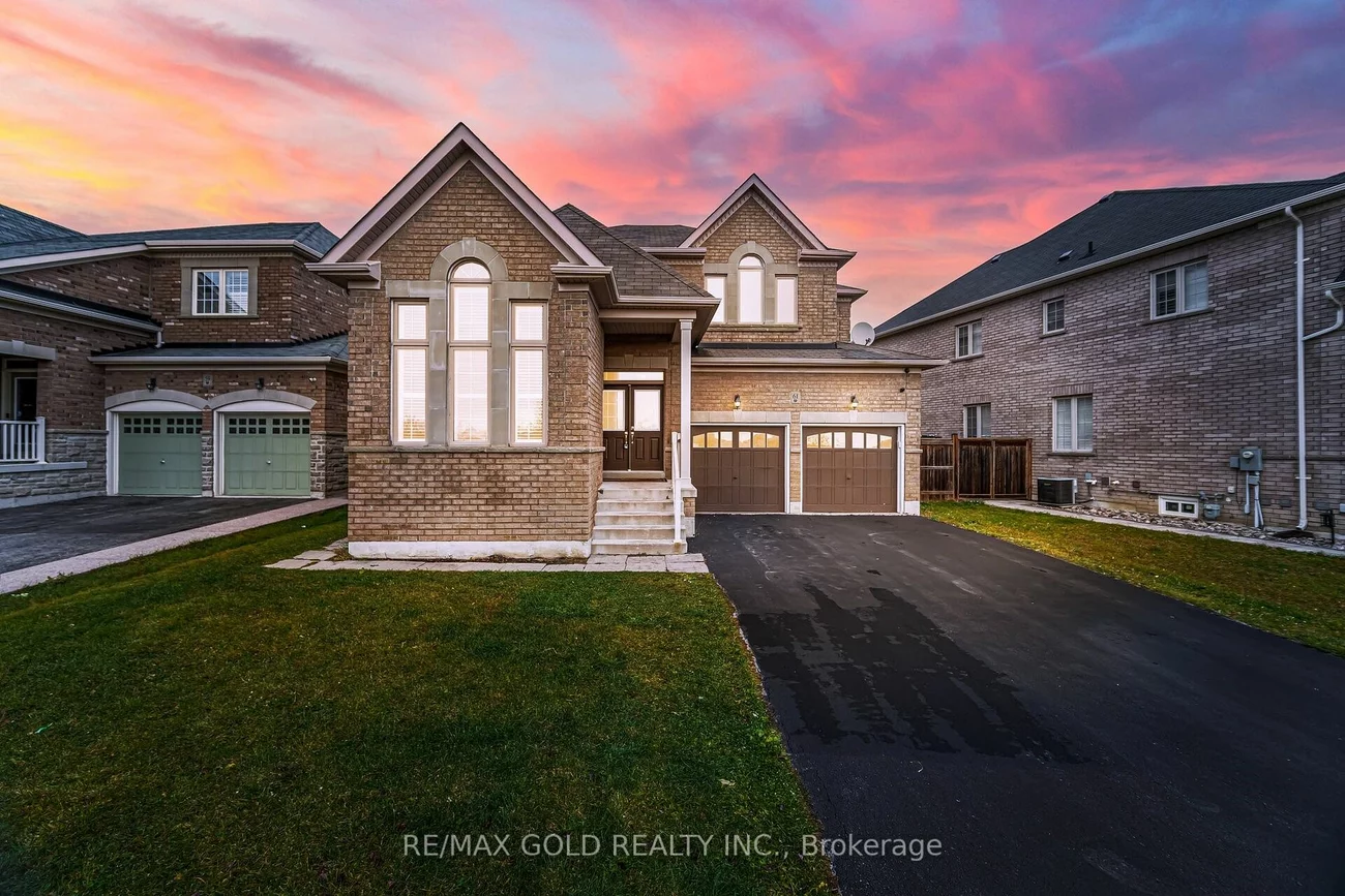 61 Birch Tree Tr, Brampton