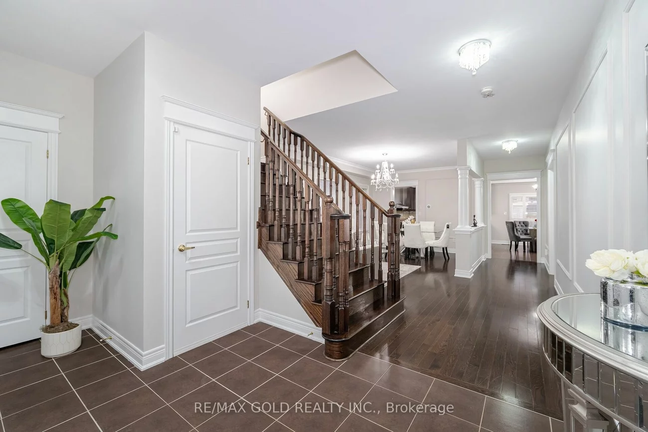 61 Birch Tree Tr, Brampton