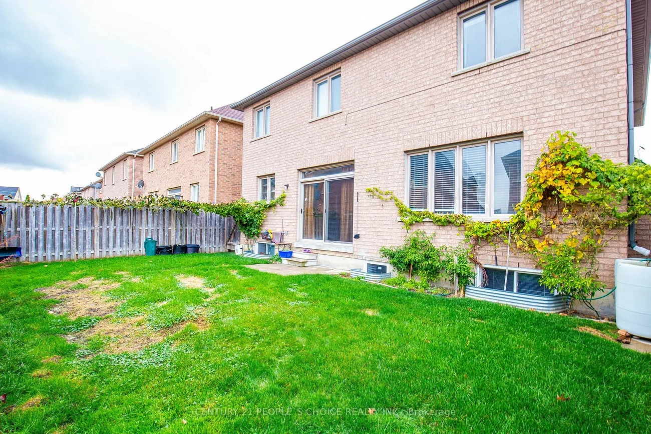 17 Freshmeadow St, Brampton