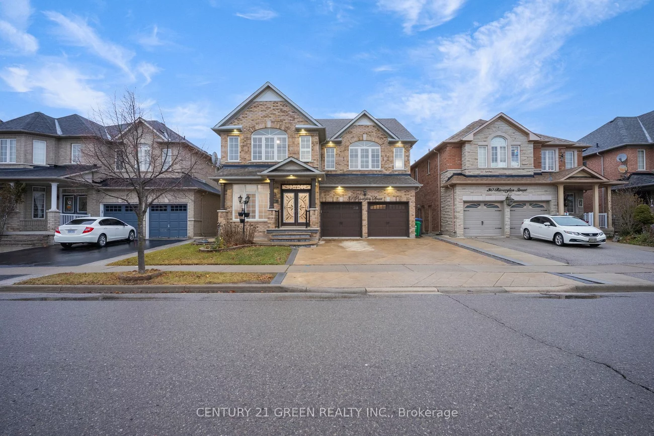 32 Riverglen St, Brampton