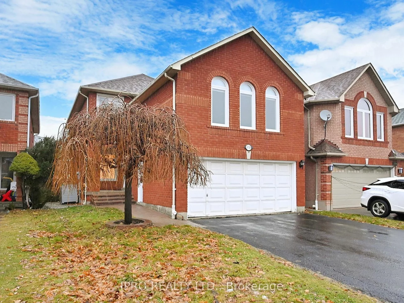 3770 Densbury Dr, Mississauga