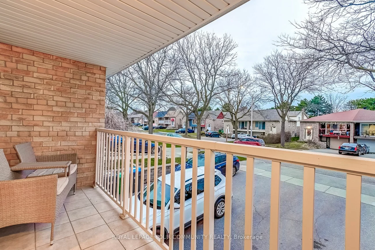 2481 Cobbinshaw Circ, Mississauga