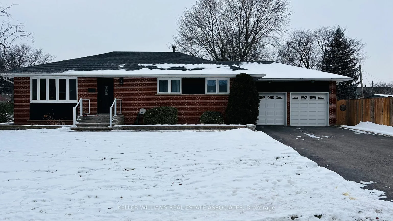 20 Suburban Dr, Mississauga