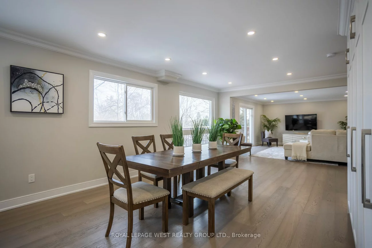 833 Calder Rd, Mississauga