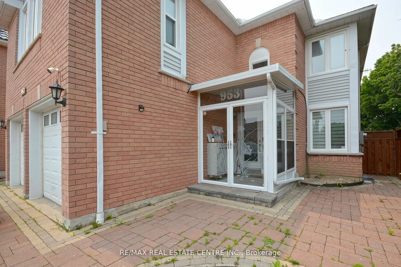 953 FOCAL Rd, Mississauga