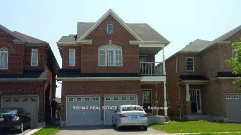 506 Huntington Ridge Dr, Mississauga