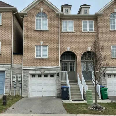 residential, lease, Att/Row/Twnhouse, 5759 Tiz Rd, Hurontario, Mississauga 
 5759 Tiz Rd, Hurontario, Mississauga