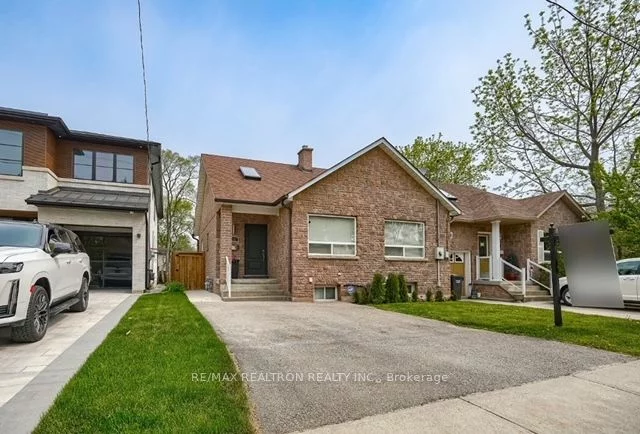 13 Broadview Ave, Mississauga