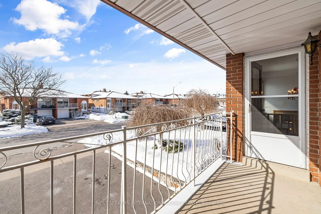 3882 Midhurst Lane, Mississauga