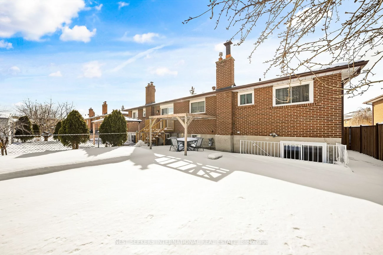 3882 Midhurst Lane, Mississauga