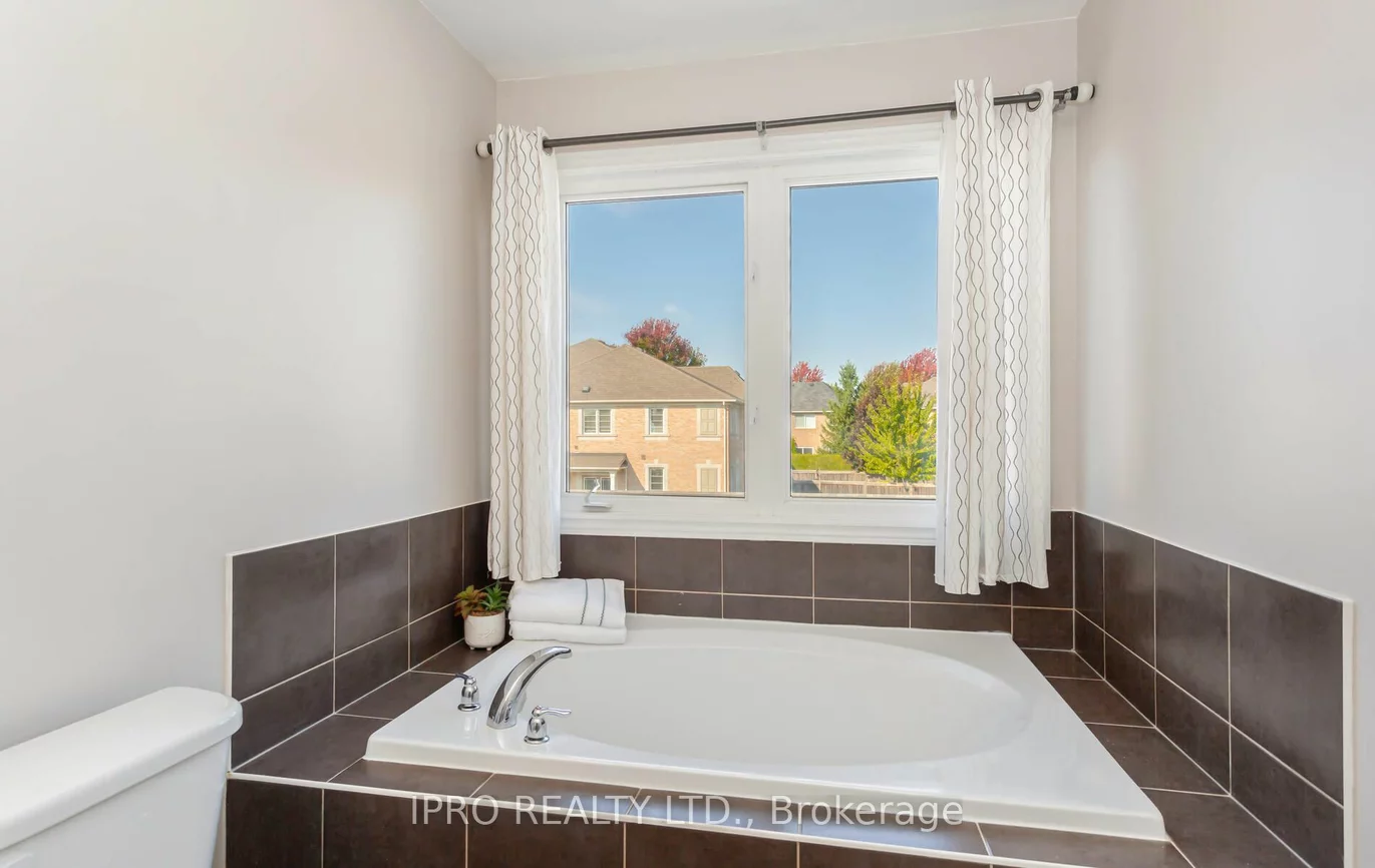 3027 Richview Blvd, Oakville