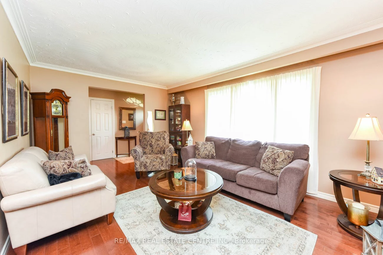 1363 Sheldon Ave, Oakville