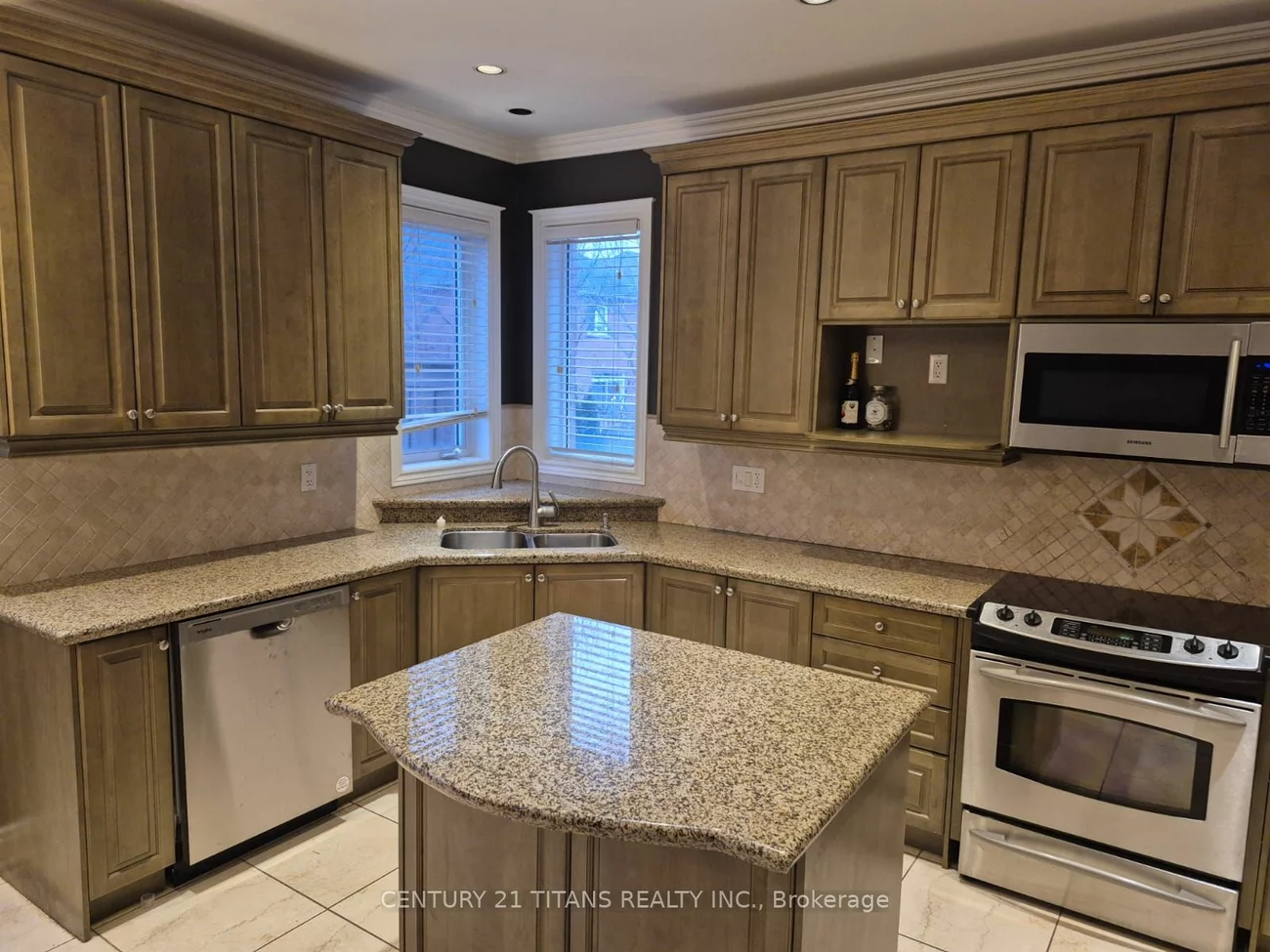 170 Tawny Cres, Oakville