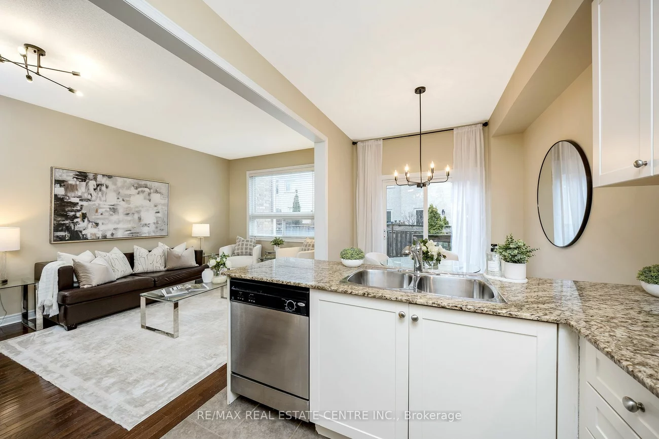 2459 Old Brompton Way, Oakville