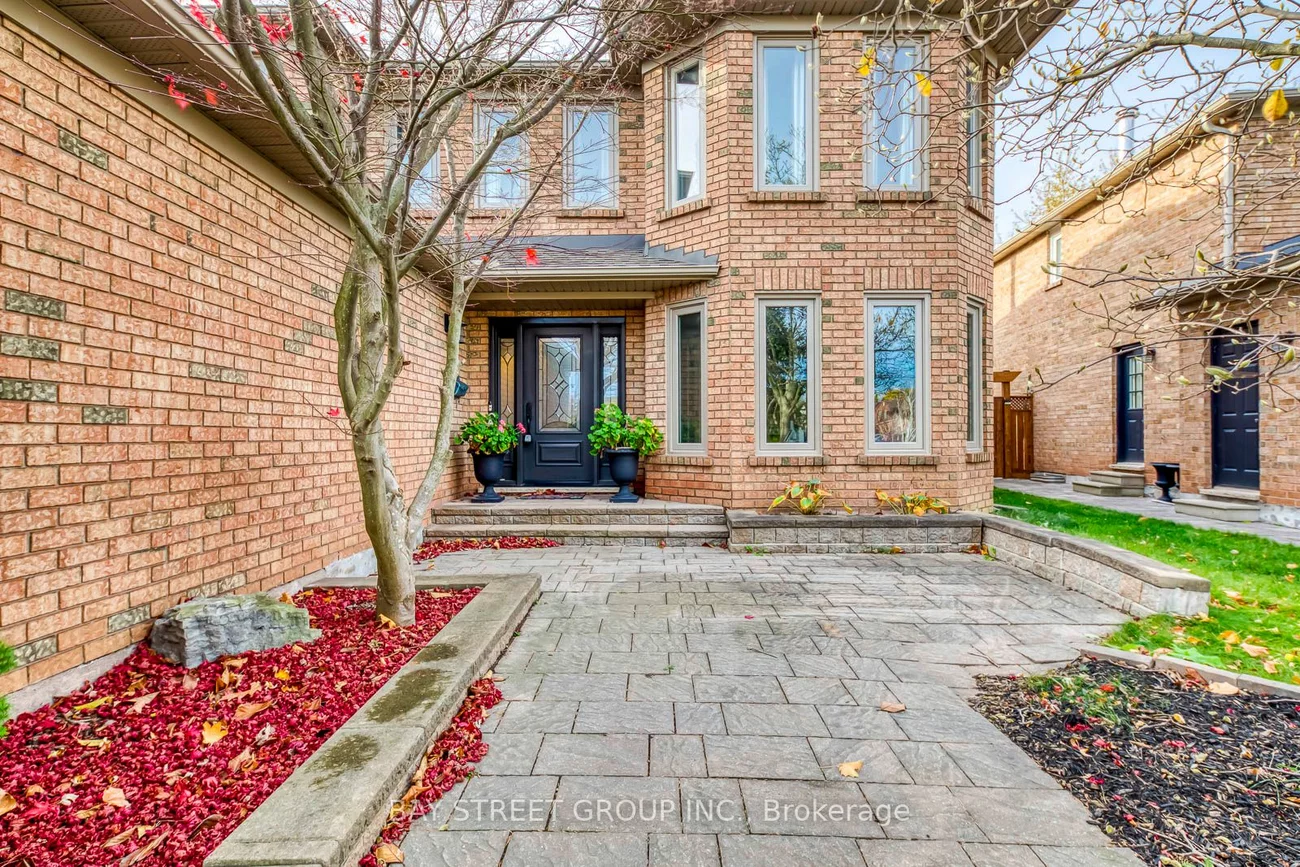 1141 Windrush Dr, Oakville